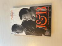 J&B scener ur ett sken&auml;ktenskap