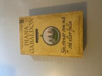 Sju stenar som m&aring; st&aring; eller falla 