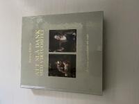 Att sl&aring; dank med virtuositet retr&auml;tten, sysslol&ouml;sheten och ess&auml;n