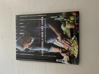 I det enkla bor det goda 35 handplockade recept