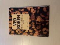 Vedboken modern vedeldning i villa