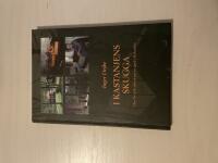I kastanjens skugga om liv och arbete p&aring; en g&aring;rd i Bohusl&auml;n
