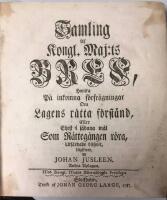 Samling af kongl. maj:ts bref, hwilka p&aring; inkomna f&ouml;rfr&aring;gningar om lagens r&auml;tta f&ouml;rst&aring;nd, eller eljest i s&aring;dana m&aring;l som r&auml;tteg&aring;ngen r&ouml;ra, utf&auml;rdade blifwit, utgifwen, af Johan Jusleen. + Forts&auml;ttning af then samling utaf kongl. maj:ts bref, hwilka p&aring; inkomna f&ouml;rfr&aring;gningar om lagens r&auml;tta f&ouml;rst&aring;nd, utf&auml;rdade blifwit, til och med 1759. Utgifwen af Johan Jusleen.