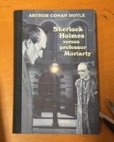 Sherlock Holmes versus professor Moriarty