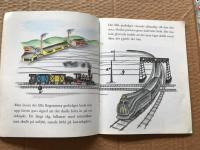 Hurra f&ouml;r det lilla t&aring;get  Kronbok 4