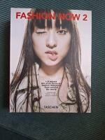 Fashion now 2 : i-D selects 160 of its favourite fashion designers from around the world