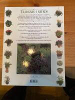 Tr&auml;dg&aring;rd i krukor