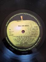 Walls And Bridges (f&ouml;rsta utg&aring;va UK 1974)