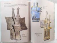 &Aring;ke Holm Keramiker och skulpt&ouml;r (signerad av f&ouml;rfattaren)