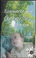 Sommaren med Gabriella i parken