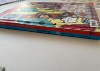 Dags f&ouml;r disco, Smyga spana snoka - tv&aring; b&ouml;cker i en