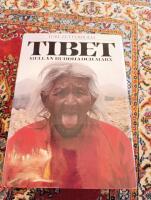 Tibet mellan Buddha och Marx