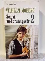 Soldat med brutet gev&auml;r : en m&auml;nniska ur det f&ouml;rg&aring;ngna rannsakad och h&ouml;rd om sina levnadsomst&auml;ndigheter