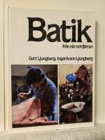 Batik fr&aring;n n&auml;r och fj&auml;rran