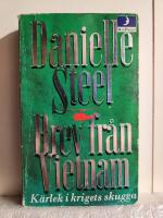 Brev fr&aring;n Vietnam : k&auml;rlek i krigets skugga