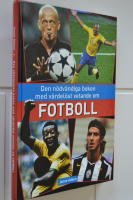 Den n&ouml;dv&auml;ndiga boken med v&auml;rdel&ouml;st vetande om fotboll