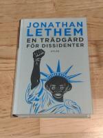 En tr&auml;dg&aring;rd f&ouml;r dissidenter