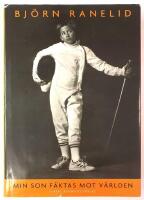 Min son f&auml;ktas mot v&auml;rlden