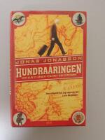 Hundra&aring;ringen som klev ut genom f&ouml;nstret och f&ouml;rsvann