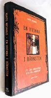 En kvinna i b&auml;rnsten : att l&auml;ka s&aring;ren efter krig och landsflykt
