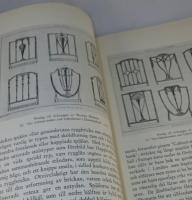 Svenska stolar efter holl&auml;ndsk-engelska f&ouml;rebilder.