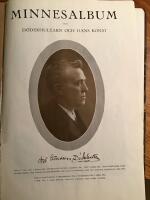 D&ouml;derhultarns konst i ord och bild