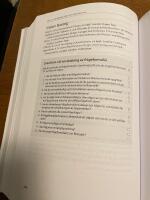 Forskningshandboken : f&ouml;r sm&aring;skaliga forskningsprojekt inom samh&auml;llsvetenskaperna