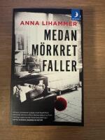 Medan m&ouml;rkret faller