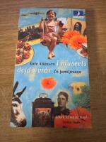 I museets dolda vr&aring;r : en familjesaga