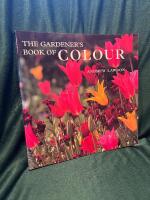 The gardeners book of colour