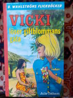 Vicki l&ouml;ser giftblommans g&aring;ta