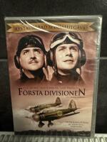 F&ouml;rsta divisionen (Ny och inplastad)