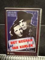 Det regnar p&aring; v&aring;r k&auml;rlek