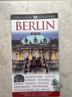 Berlin - [promenader, nattliv, kyrkor, historia, parker ...]