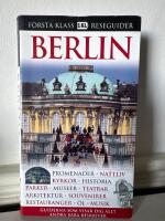 Berlin - [promenader, nattliv, kyrkor, historia, parker ...]
