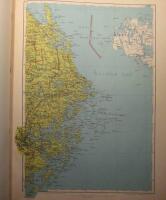 Sverige i 32 kartblad Skala 1:500 000 med fullst&auml;ndigt namnregister