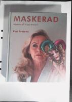 Maskerad : migr&auml;nfri p&aring; Piazza Navona