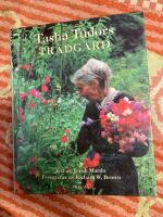 Tasha Tudors tr&auml;dg&aring;rd
