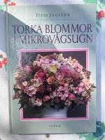 Torka blommor i mikrov&aring;gsugn 