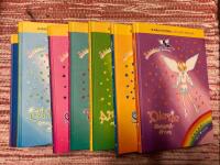 &Auml;delstens&auml;lvorna komplett serie 1-7. 1. Nova m&aring;nstens&auml;lvan , 2. Glittra granat&auml;lvan , 3. Stella smaragd&auml;lvan , 4. Tuva topas&auml;lvan , 5. Amanda ametist&auml;lvan , 6. Sara safir&auml;lvan , 7. Diana diamant&auml;lvan