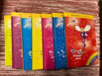 Vecko&auml;lvorna komplett serie 1-7. 1. Moa m&aring;ndags&auml;lvan , 2. Tina tisdags&auml;lvan , 3. Olivia onsdags&auml;lvan , 4. Tova torsdags&auml;lvan , 5. Freja fredags&auml;lvan , 6. Linnea l&ouml;rdags&auml;lvan 7. Signe s&ouml;ndags&auml;lvan