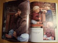 H&auml;rliga tr&ouml;jor f&ouml;r barn : [27 klassiska stickm&ouml;nster f&ouml;r barn i alla &aring;ldrar]