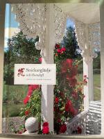 Snickargl&auml;dje och blomdoft