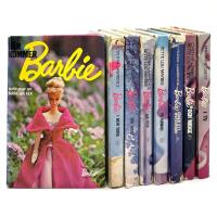 Barbie-serien bok 1-7 + 9 (1. H&auml;r kommer Barbie, 2. Barbie i New York, 3. Barbie g&ouml;r succ&eacute;, 4. Barbie och Ken, 5. Barbie p&aring; Hawaii, 6. Barbie l&ouml;ser ett mysterium, 7. Barbie och Midge & 9. Barbie i TV)