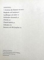 I Arontorp d&auml;r blommar en ros Bilder av Beata Bergstr&ouml;m