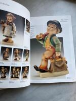 The Fascinating World of M.I. Hummel Figurines + broschyr