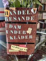 Handelsresande i damunderkl&auml;der : [roman]