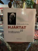 Hj&auml;rtat p&aring; trottoaren