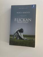 Flickan fr&aring;n ovan