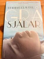 Gr&aring; sj&auml;lar